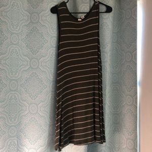 Women’s M Artisan NY green/white striped dress